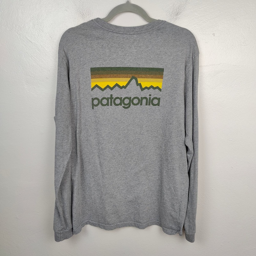 Patagonia Graphic Tee Size Large Men's Medium Gray Retro Logo Long Sleeve Crew